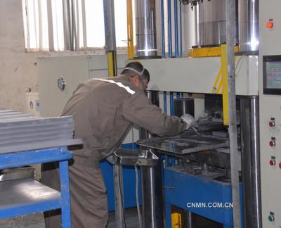 搶抓機遇忙生產 有色金屬合金市場需求旺盛，硬質合金企業全力保交付